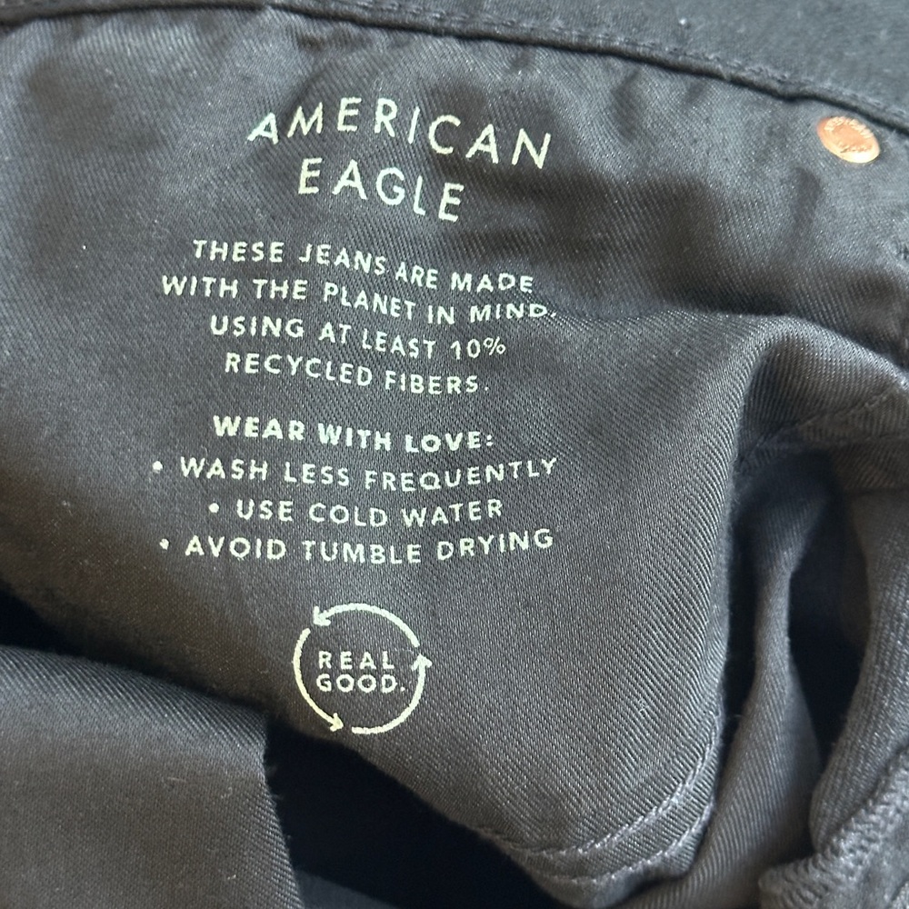 American Eagle AirFlex+ Black Distressed Denim Shorts Men’s Size 31 - Picture 16 of 17